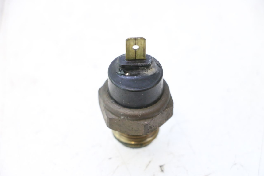 photo de THERMO SWITCH HONDA XRV AFRICA TWIN 750 (1990 - 1992) - Component detail