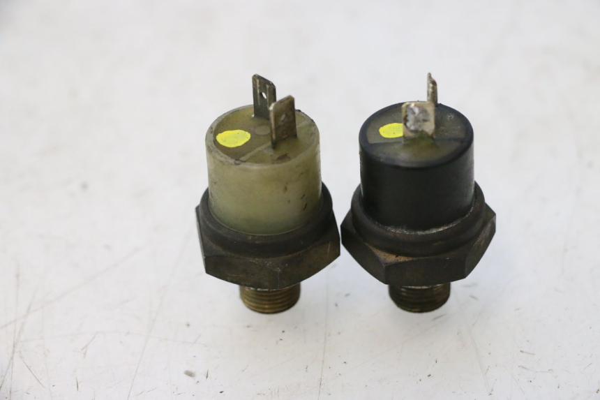 photo de THERMOCONTACT YAMAHA YP MAJESTY 125 (1998 - 2001) - Component detail