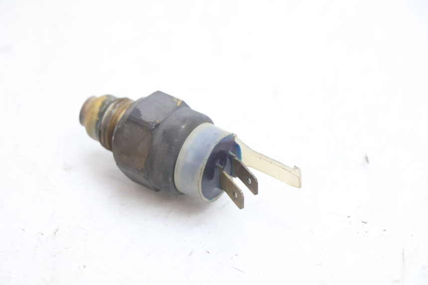 photo de THERMO SWITCH YAMAHA YZF R GENESIS 750 (1993 - 1998) - Alternative perspective