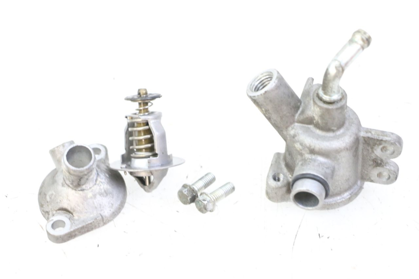photo de THERMOSTAT HONDA FES S-WING SWING ABS 125 (2007 - 2015) - Surface and material condition