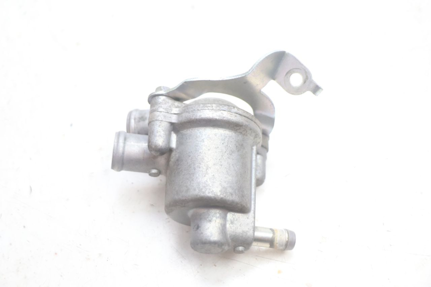photo de THERMOSTAT HONDA FJS SILVER WING SILVERWING 400 (2005 - 2008) - Fixing points details