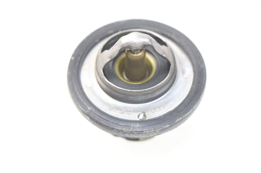 photo de THERMOSTAT SUZUKI GSR 600 (2005 - 2012) - Alternative perspective