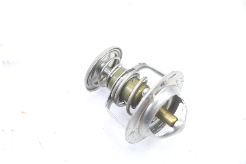 photo de THERMOSTAT HONDA ST PAN EUROPEAN 1300 (2002 - 2013) - Fixing points details