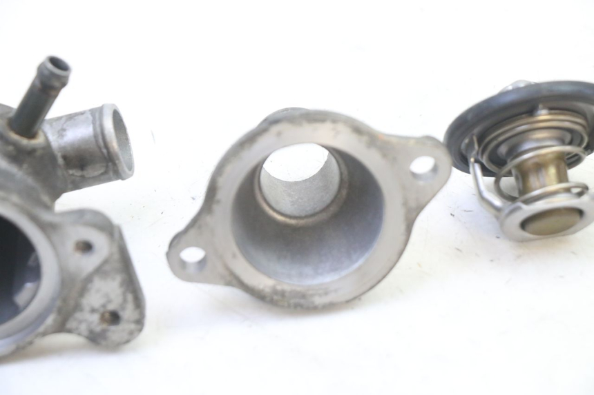 photo de THERMOSTAT SUZUKI SV S 650 (2003 - 2009) - Alternative perspective