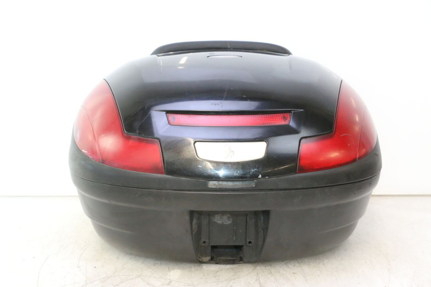 photo de TOP BOX APRILIA ATLANTIC S 125 (2010 - 2013) - Fixing points details