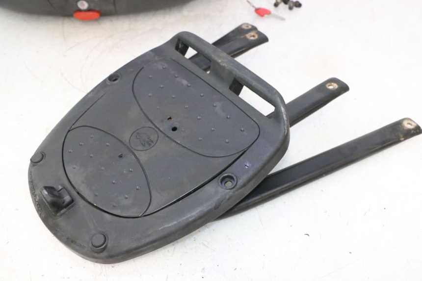 photo de TOP BOX PEUGEOT ELYSTAR 50 (2002 - 2014) - Spare part profile view