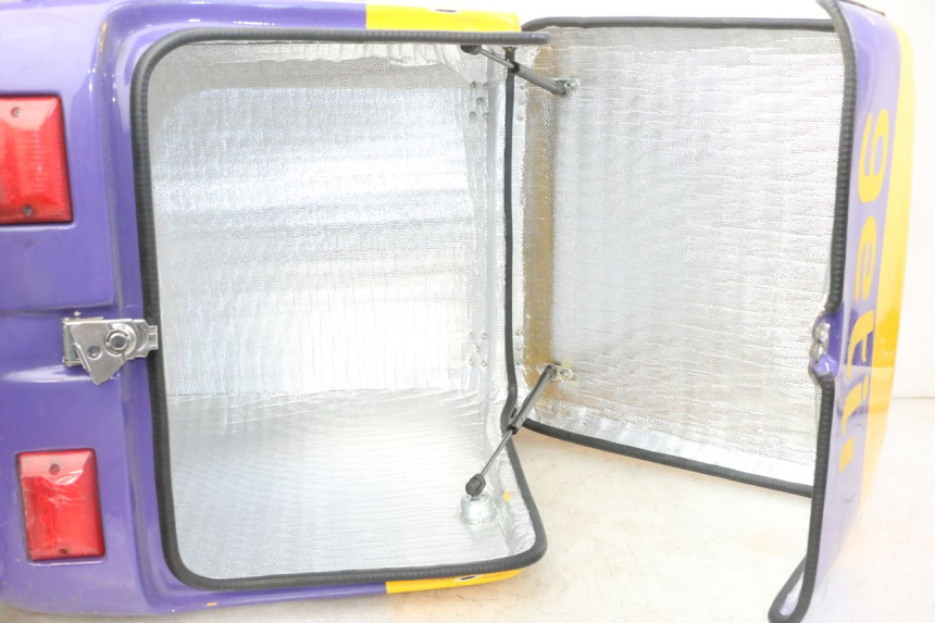 photo de TOP BOX MBK FLAME X 125 (2007 - 2016) - Zoom on usage condition