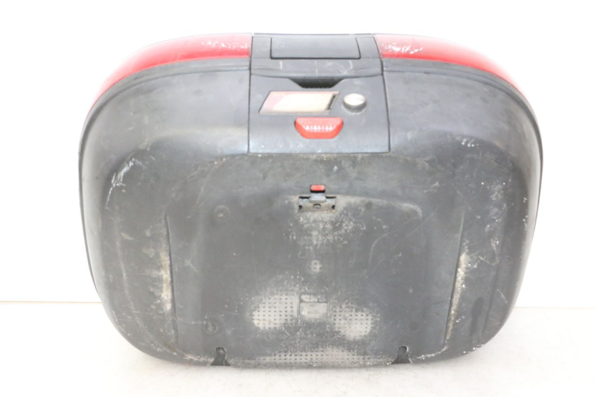 photo de TOP BOX PEUGEOT KISBEE 2T 50 (2010 - 2017) - High-resolution close-up