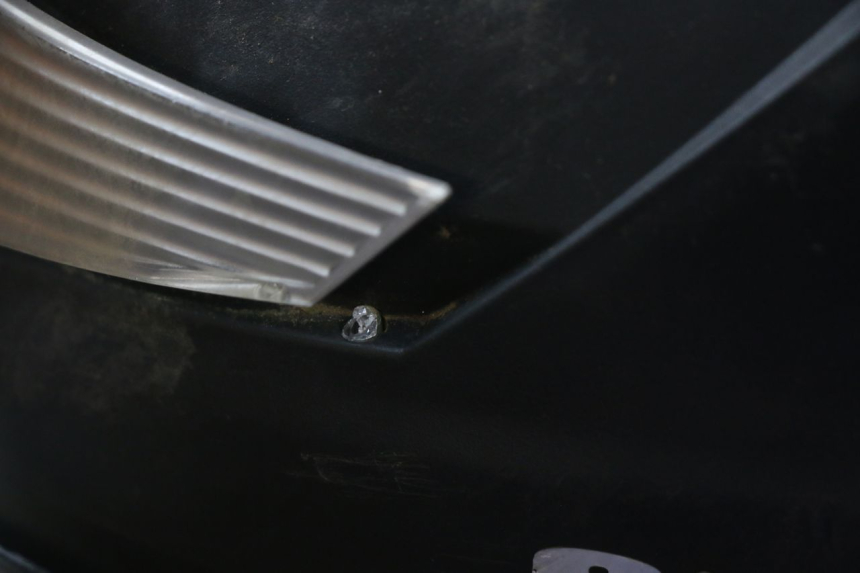 photo de TOP BOX PEUGEOT KISBEE 4T 50 (2018 - 2022) - Component detail