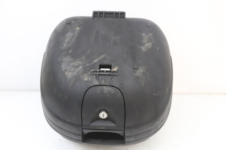 photo de TOP BOX PEUGEOT KISBEE 4T 50 (2018 - 2022) - Markings and original references