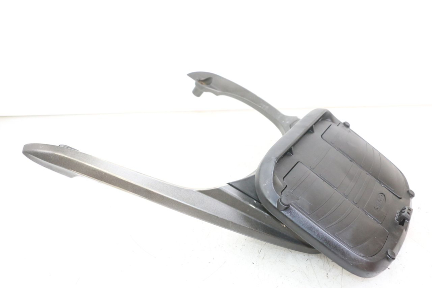 photo de TOP BOX KYMCO X-TOWN XTOWN 125 (2016 - 2021) - Fixing points details