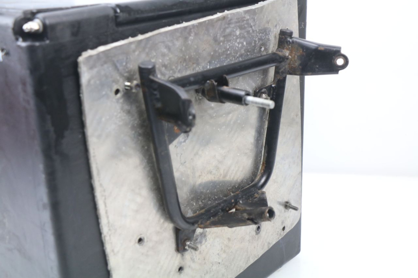 photo de TOP BOX PIAGGIO LIBERTY 4T 50 (2009 - 2015) - Component detail