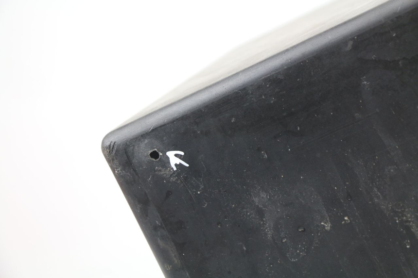 photo de TOP BOX PIAGGIO LIBERTY 4T 50 (2009 - 2015) - High-resolution close-up