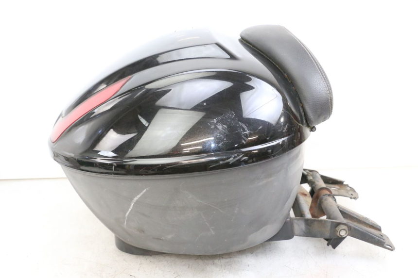 photo de TOP BOX PIAGGIO MP3 LT 400 (2007 - 2012) - Distinctive features