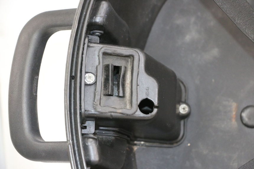 photo de TOP BOX PIAGGIO MP3 LT 400 (2007 - 2012) - Supplementary product photo