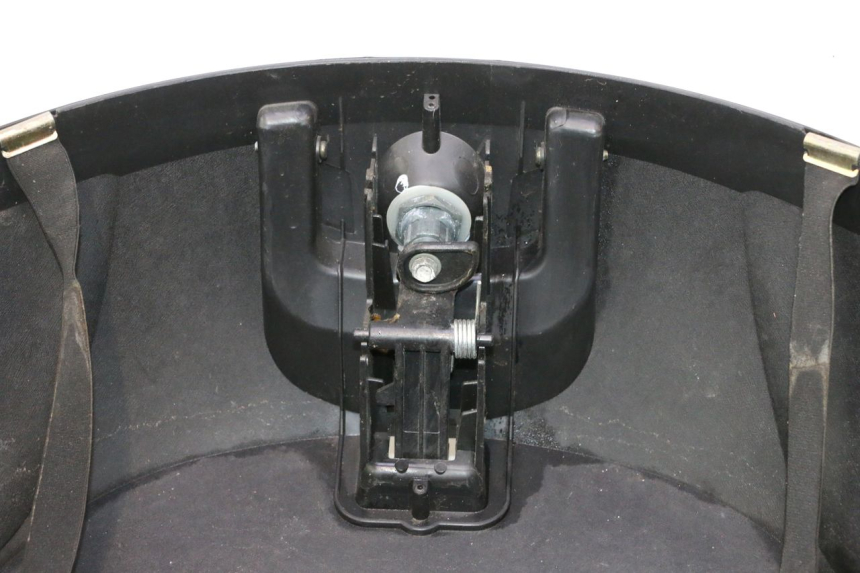 photo de TOP BOX PIAGGIO MP3 LT 400 (2007 - 2012) - Markings and original references