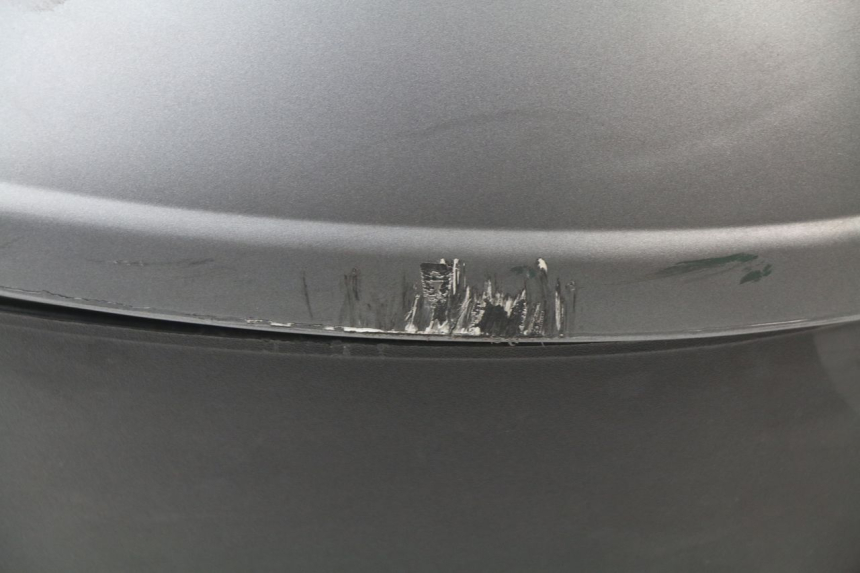 photo de TOP BOX PIAGGIO MP3 500 (2011 - 2015) - Surface and material condition