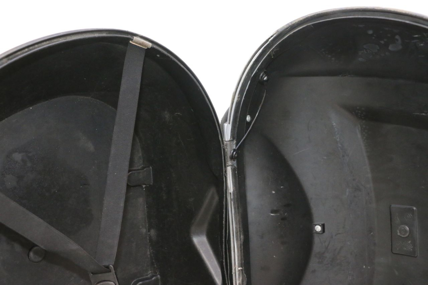 photo de TOP BOX PIAGGIO MP3 125 (2006 - 2014) - Spare part profile view