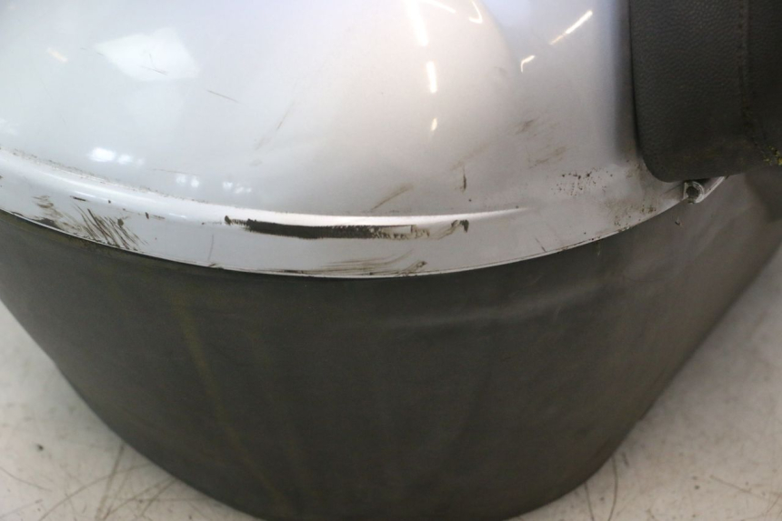 photo de TOP BOX PIAGGIO MP3 125 (2006 - 2014) - Product overview
