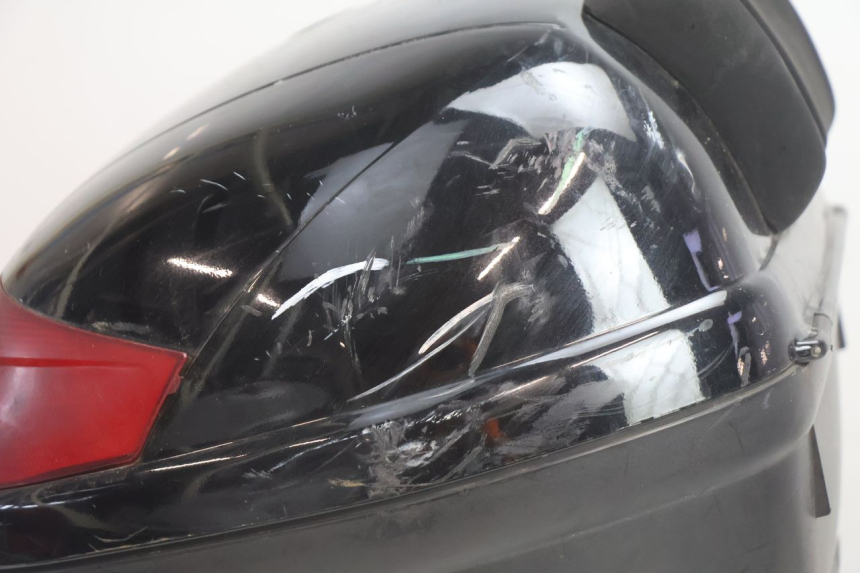 photo de TOP BOX PEUGEOT SATELIS 125 (2006 - 2009) - High-resolution close-up