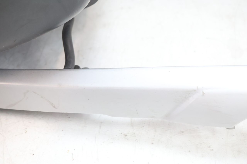 photo de TOP BOX PEUGEOT SATELIS 125 (2006 - 2009) - Supplementary product photo