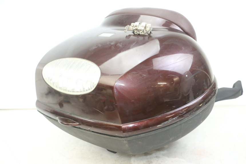 photo de TOP BOX APRILIA SCARABEO GT TOURING 125 (1999 - 2005) - Zoom on usage condition