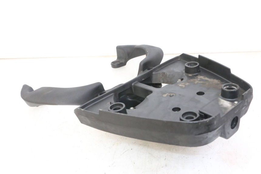 photo de TOP BOX APRILIA SCARABEO GT TOURING 125 (1999 - 2005) - Component detail