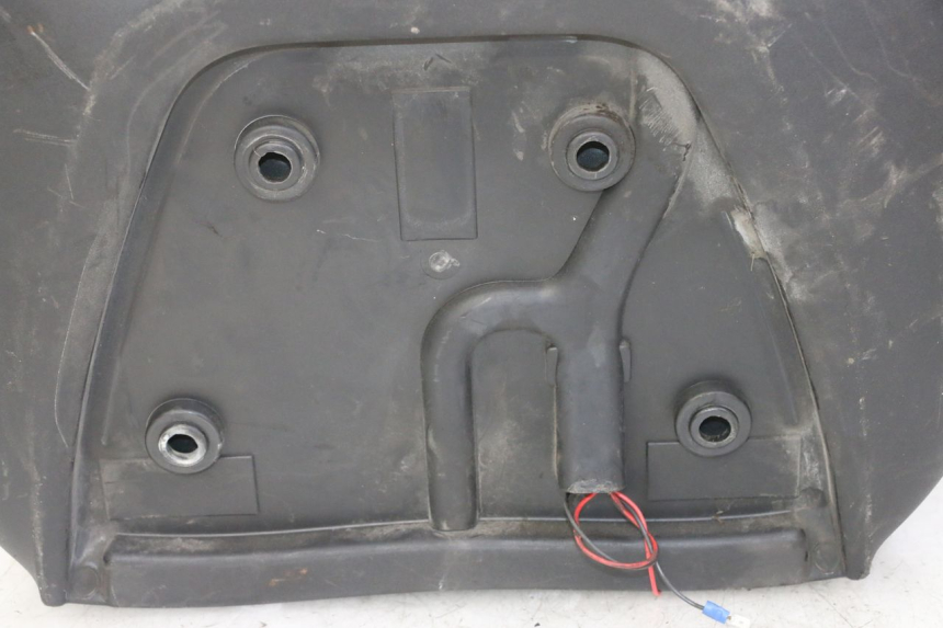 photo de TOP BOX APRILIA SCARABEO GT TOURING 125 (1999 - 2005) - Product overview