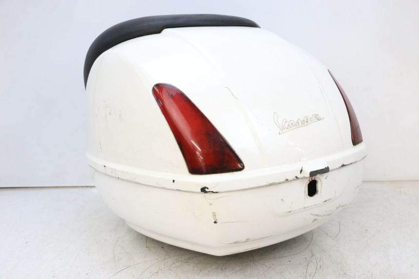 photo de TOP BOX PIAGGIO VESPA GTS SUPER IE 125 (2009 - 2016) - Component zoom
