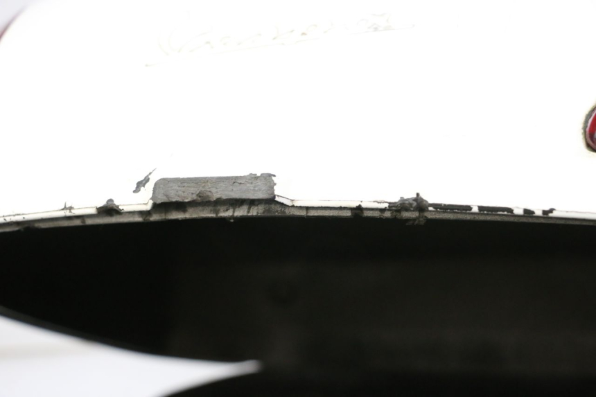 photo de TOP BOX PIAGGIO VESPA GTS SUPER IE 125 (2009 - 2016) - Alternative perspective