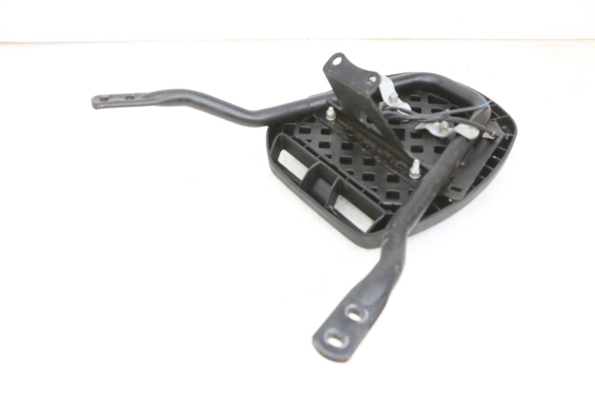 photo de TOP BOX YAMAHA XMAX X-MAX 125 (2006 - 2009) - Alternative perspective