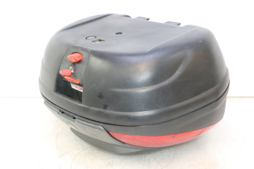 photo de TOP BOX YAMAHA X-MAX XMAX 125 (2010 - 2013) - Focus on structure