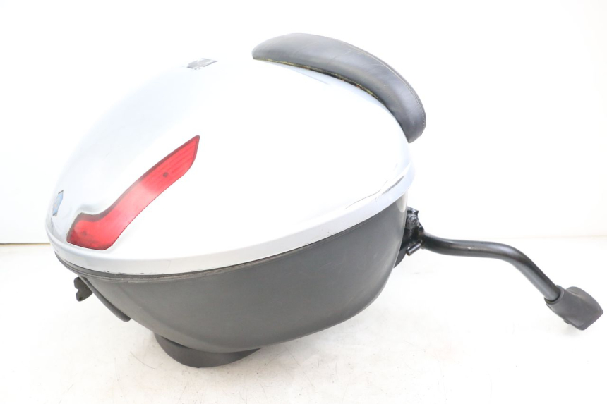 photo de Top case PIAGGIO X8 125 (2004 - 2007) - Component detail