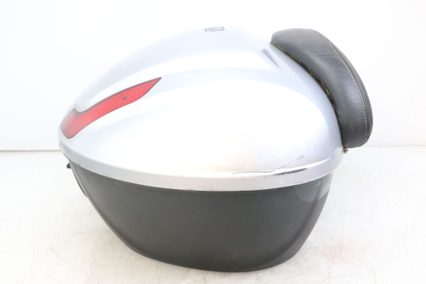 photo de Top case PIAGGIO X8 125 (2004 - 2007) - High-resolution close-up