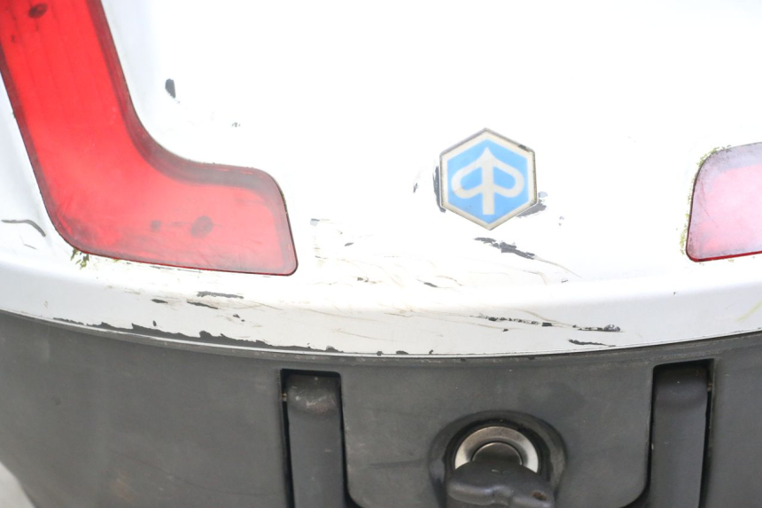 photo de Top case PIAGGIO X8 125 (2004 - 2007) - Supplementary product photo