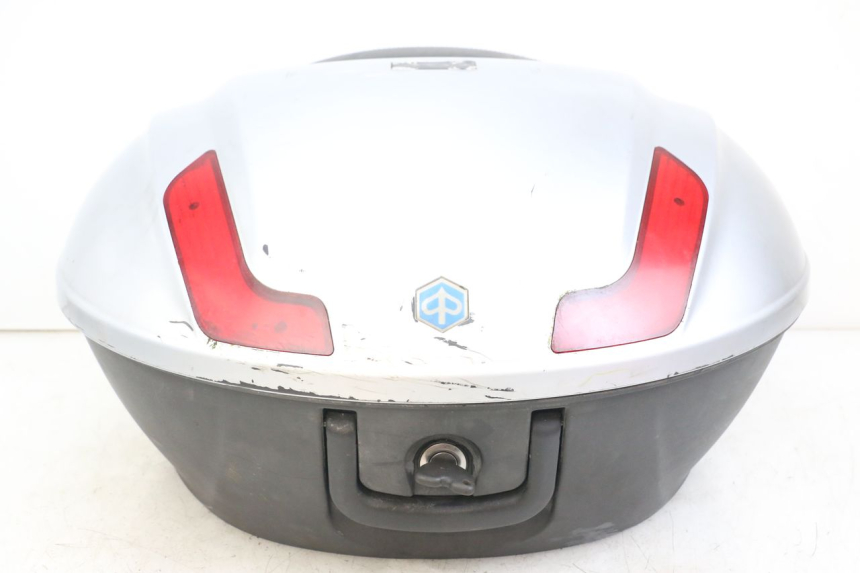 photo de Top case PIAGGIO X8 125 (2004 - 2007) - Detailed visual inspection