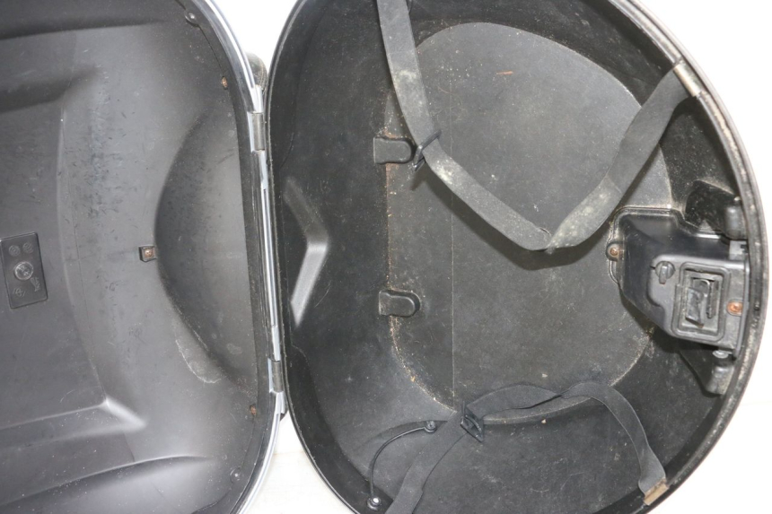 photo de Top case PIAGGIO X8 125 (2004 - 2007) - Fixing points details