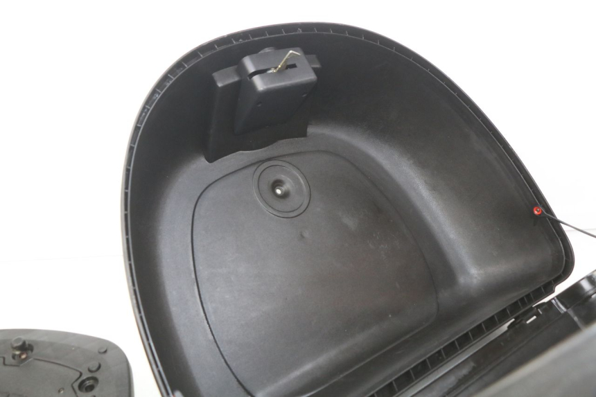 photo de TOP CASE YAMASAKI YM T 125 (2015 - 2020) - Additional view of the item