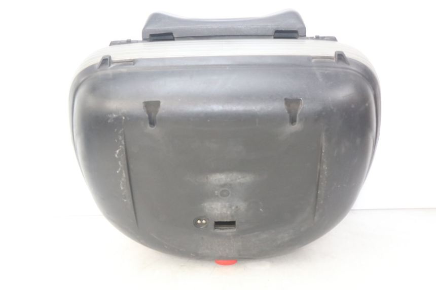 photo de TOP BOX KAWASAKI ZR7 ZR-7 S 750 (1999 - 2004) - Technical close-up