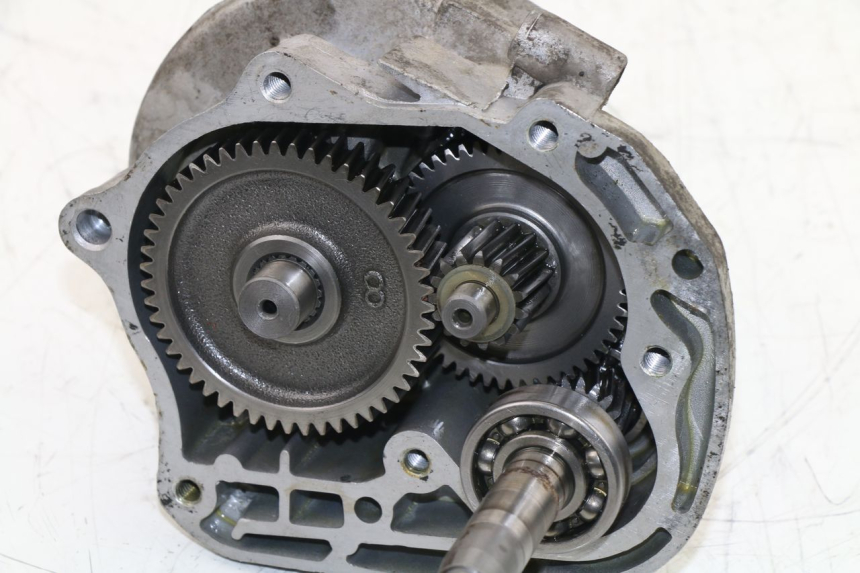 photo de REAR WHEEL SHAFT BAOTIAN BT 49 QT-9 50 (2006 - 2010) - Zoom on usage condition