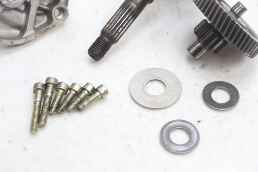 photo de WHEEL TRANSMISSION MBK BOOSTER SPIRIT 50 (1999 - 2003) - Surface and material condition