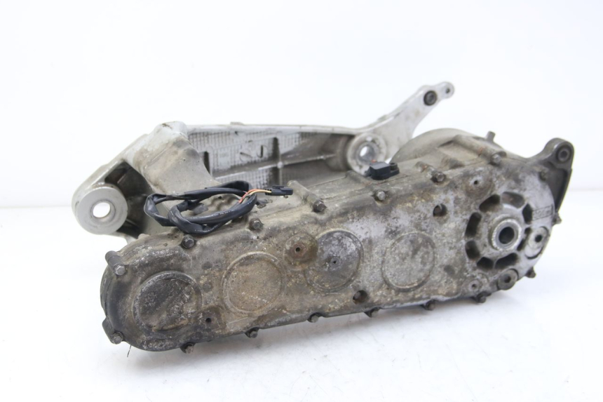 photo de WHEEL TRANSMISSION SUZUKI BURGMAN 650 (2002 - 2004) - Technical close-up