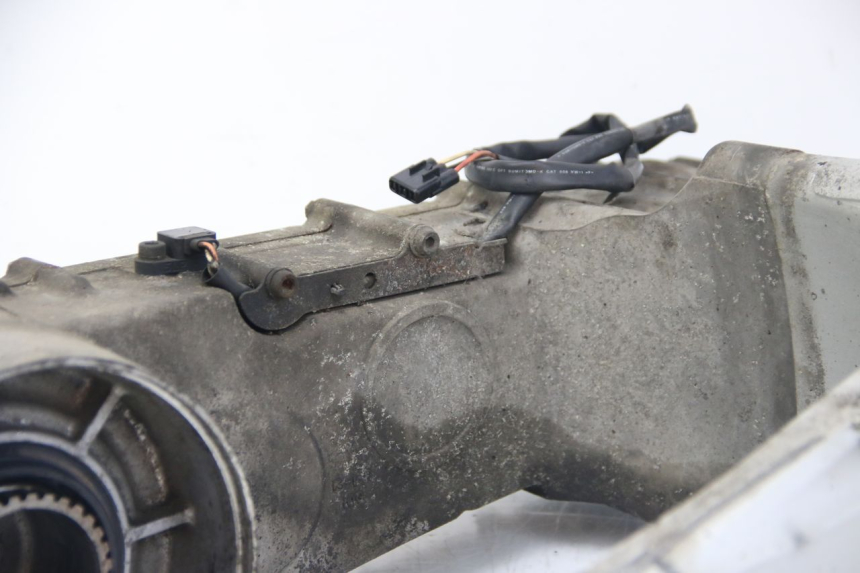 photo de WHEEL TRANSMISSION SUZUKI BURGMAN 650 (2002 - 2004) - Surface and material condition