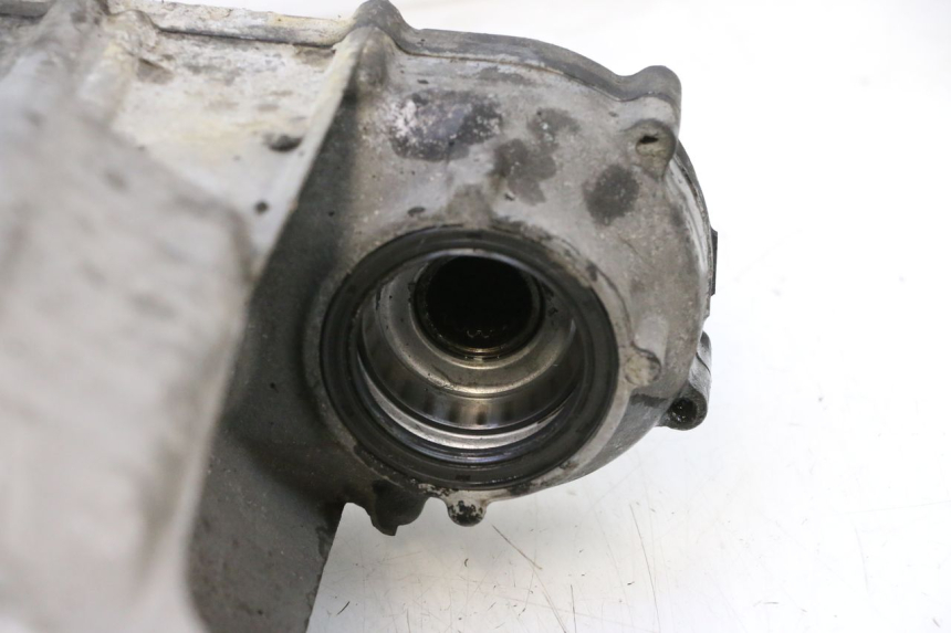 photo de REAR WHEEL SHAFT SUZUKI BURGMAN EXECUTIVE ABS 650 (2006 - 2012) - Checked used part