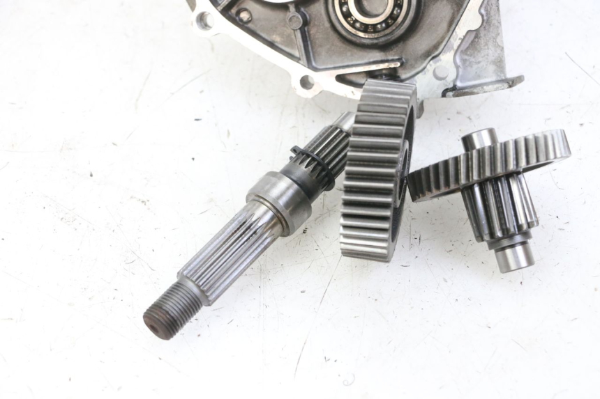 photo de REAR WHEEL SHAFT DAELIM BESBI 125 (2007 - 2008) - Distinctive features