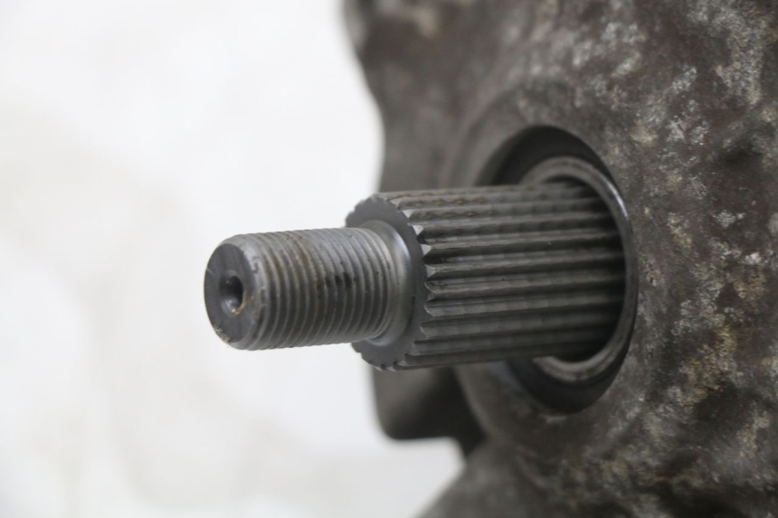 photo de REAR WHEEL SHAFT PEUGEOT DJANGO 125 (2014 - 2017) - Fixing points details