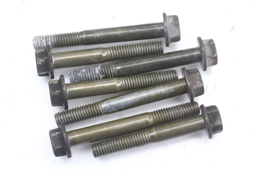 photo de REAR WHEEL SHAFT LONGJIA EASY MAX 125 (2020 - 2024) - Additional view of the item