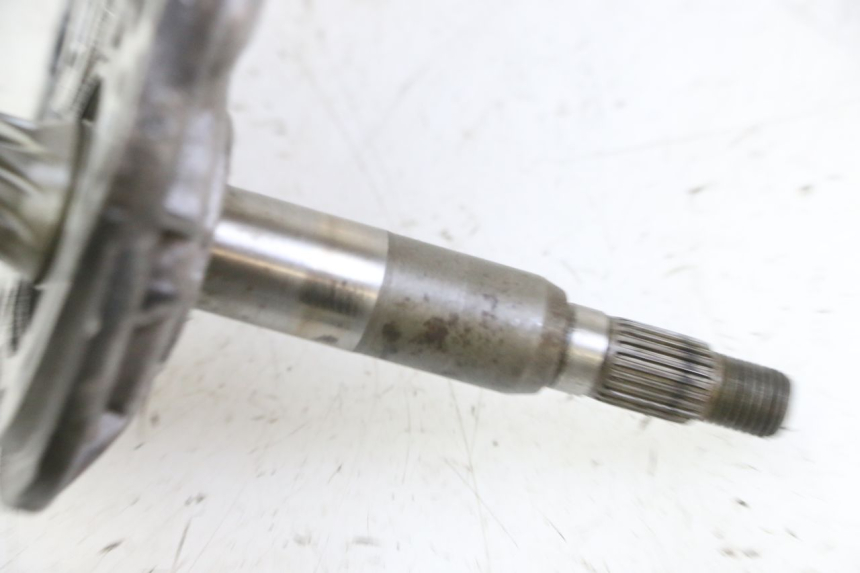photo de REAR WHEEL SHAFT PEUGEOT ELYSTAR 50 (2002 - 2014) - Fixing points details
