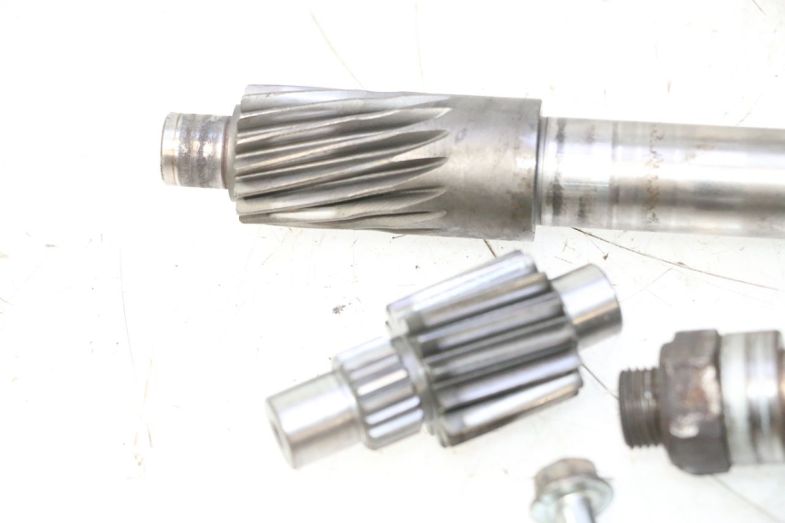 photo de REAR WHEEL SHAFT HONDA FES PANTHEON 2T 125 (1998 - 2002) - Main view