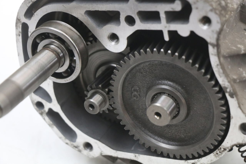 photo de REAR WHEEL SHAFT SYM FIDDLE 3 III 50 (2014 - 2020) - Alternative perspective